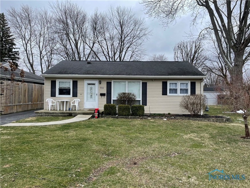 711 Winfield Ave, Findlay, OH 45840 - photo 1