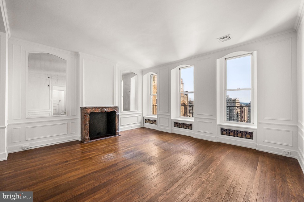 Rittenhouse Plaza unit 20B, Philadelphia, PA 19103 - photo 1