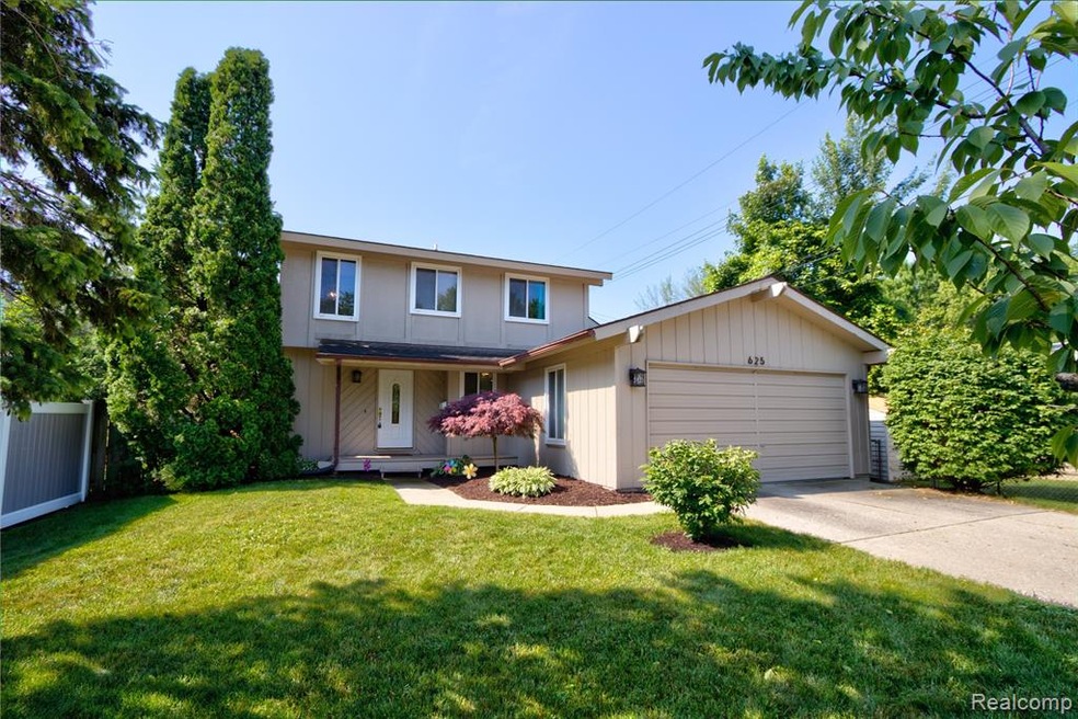625 Massoit Rd. 1