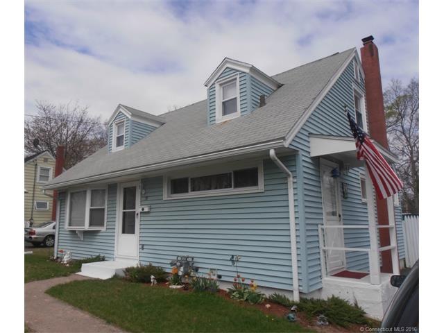 Adorable cape cod house wih 3 bedrooms and updated