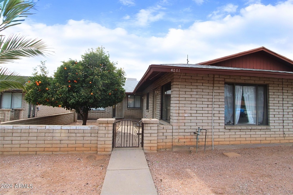 4541 E Caballero Cir unit 2, Mesa, AZ 85205 - photo 1
