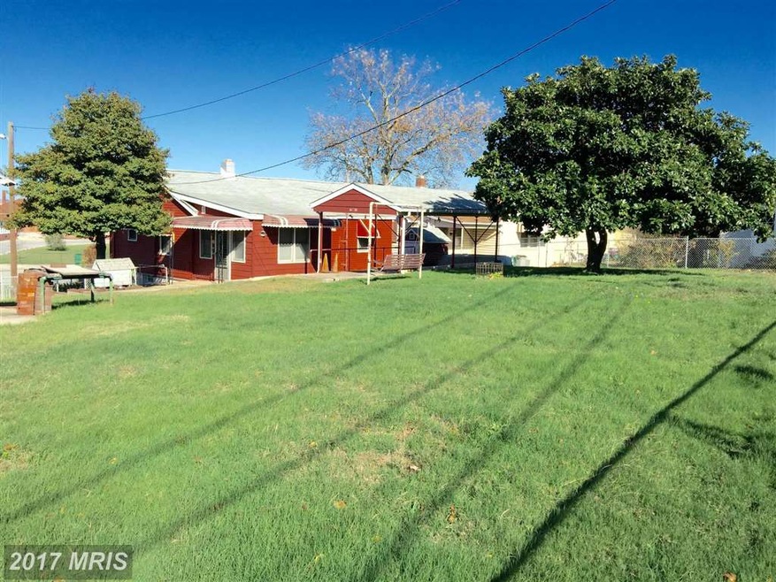 1121 Monroe Cir, Brooklyn, MD 21225 - photo 1