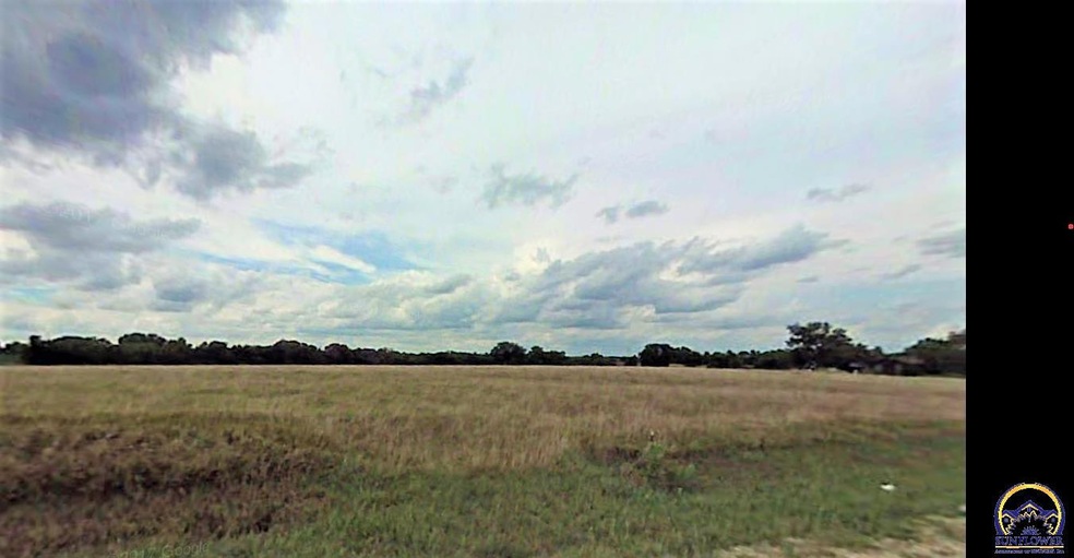 8351 SW Urish Rd, Auburn, KS 66402 - photo 1