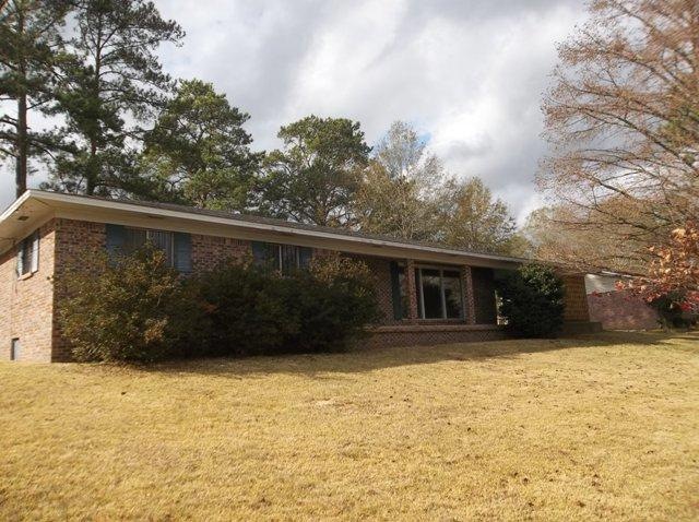 324 Hillcrest Dr, Laurel, MS 39440 - photo 1