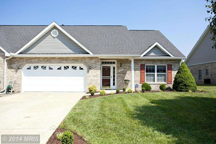 304 Lynn Dr, Stephens City, VA 22655 - photo 1