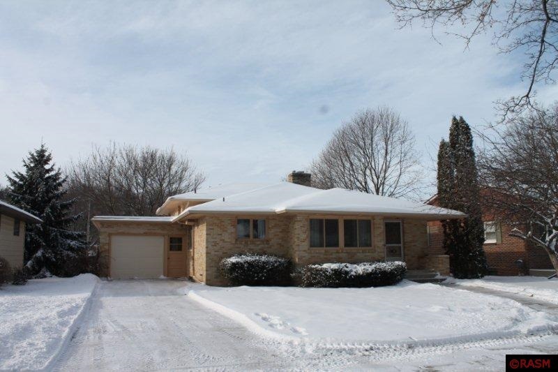 307 N Garden St, New Ulm, MN 56073 - photo 1