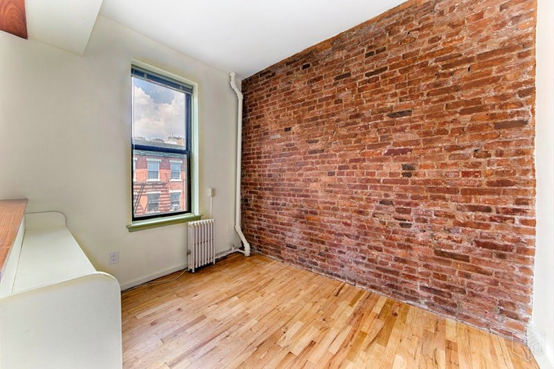 110 Thompson St unit 4B, New York, NY 10012 - photo 1