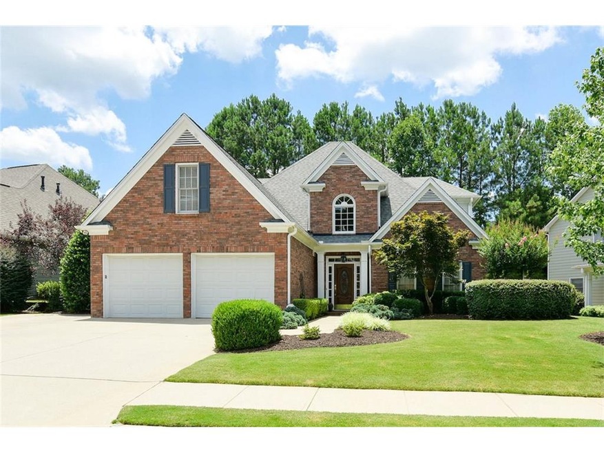 BEAUTIFUL HOME IN SOUGHT AFTER EAST PARK