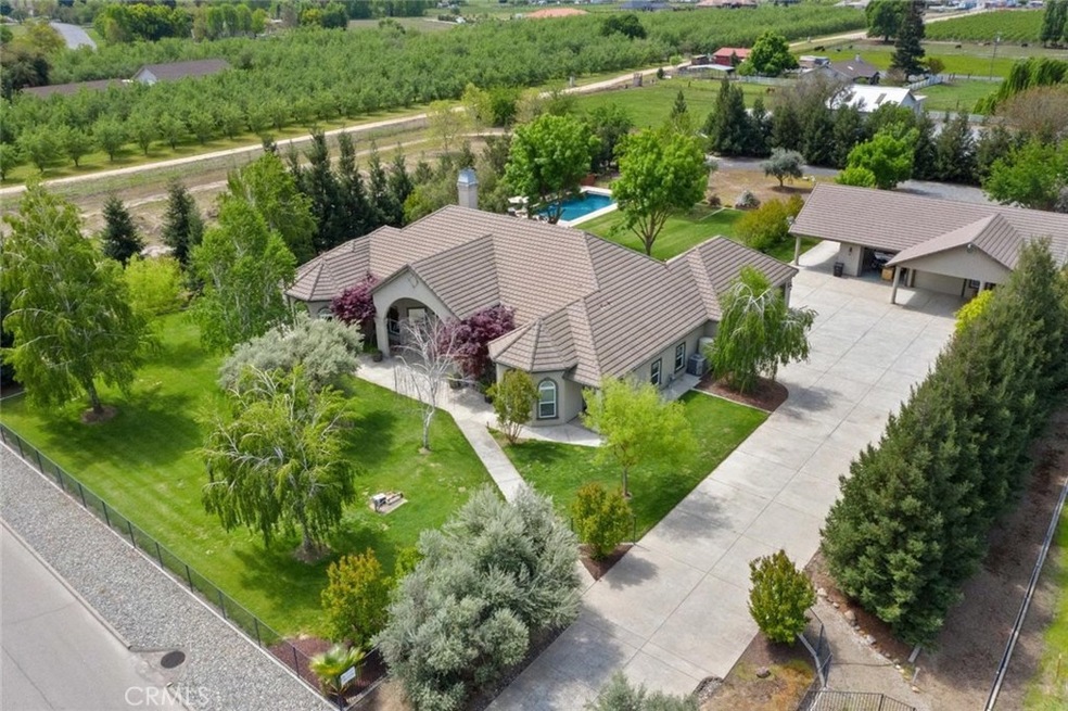 7627 Richardson Rd, Oakdale, CA 95361 - photo 1