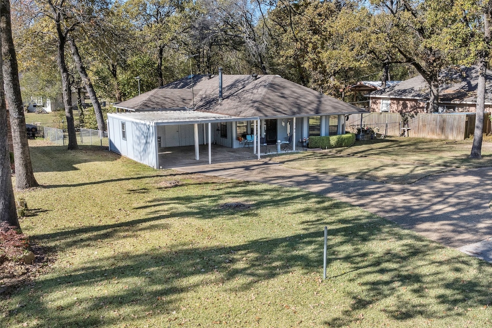 119 Camino Robles St, Gun Barrel City, TX 75156 - photo 1