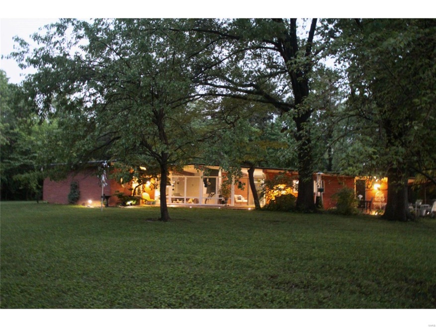 612 Johnny Dr, Maryville, IL 62062 - photo 1