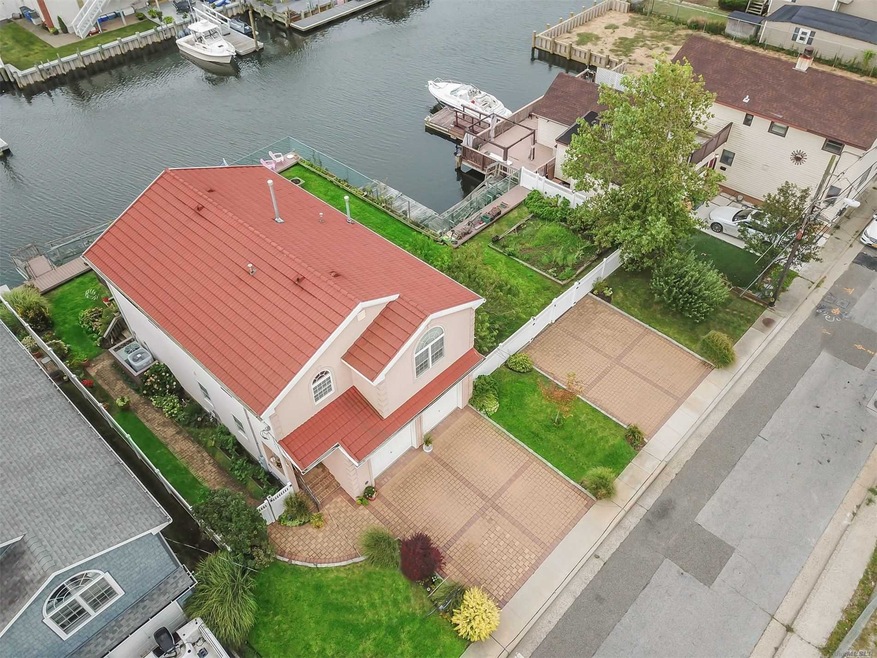 205 Sportsmans Ave, Freeport, NY 11520 - photo 1