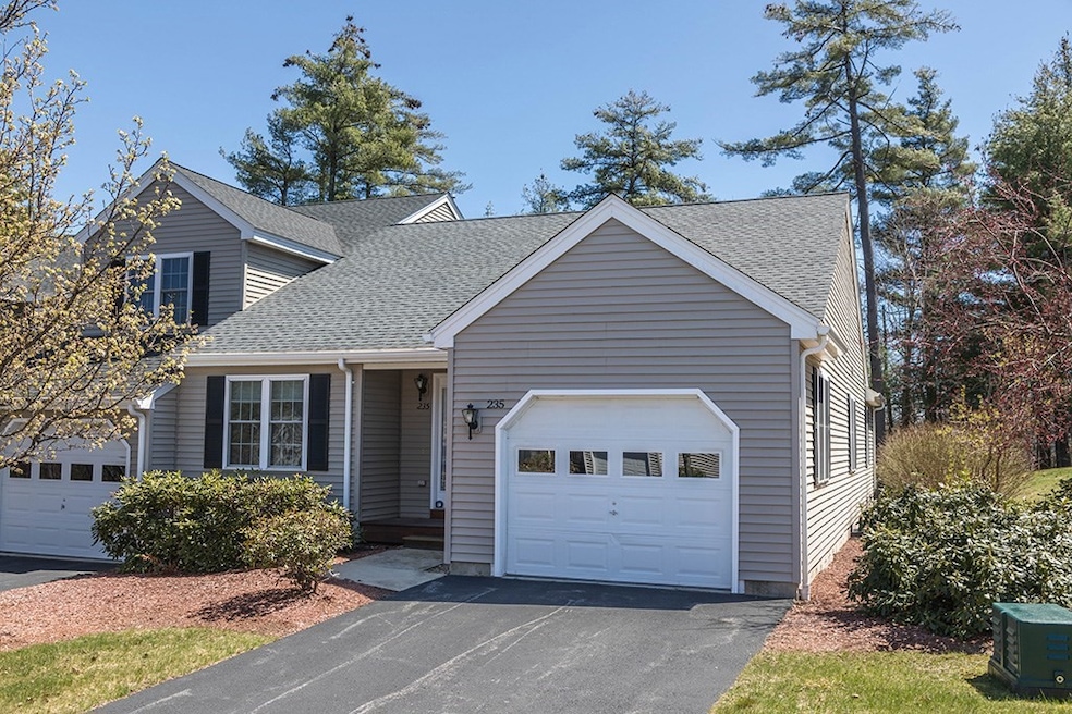 235 Bridle Cross Rd unit 235, Fitchburg, MA 01420 - photo 1