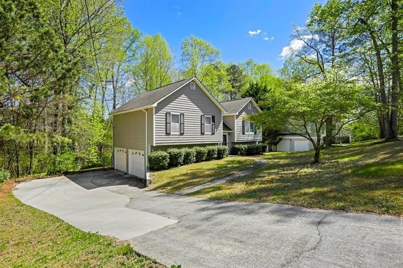 1385 Victoria St, Douglasville, GA 30134 - photo 1