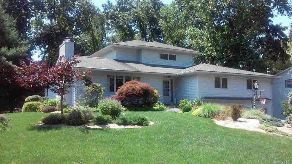 13 Fair Way, Poughkeepsie, NY 12603 - photo 1