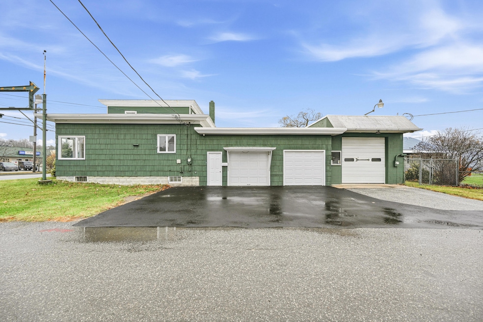 1490 Lisbon St, Lewiston, ME 04240 - photo 1