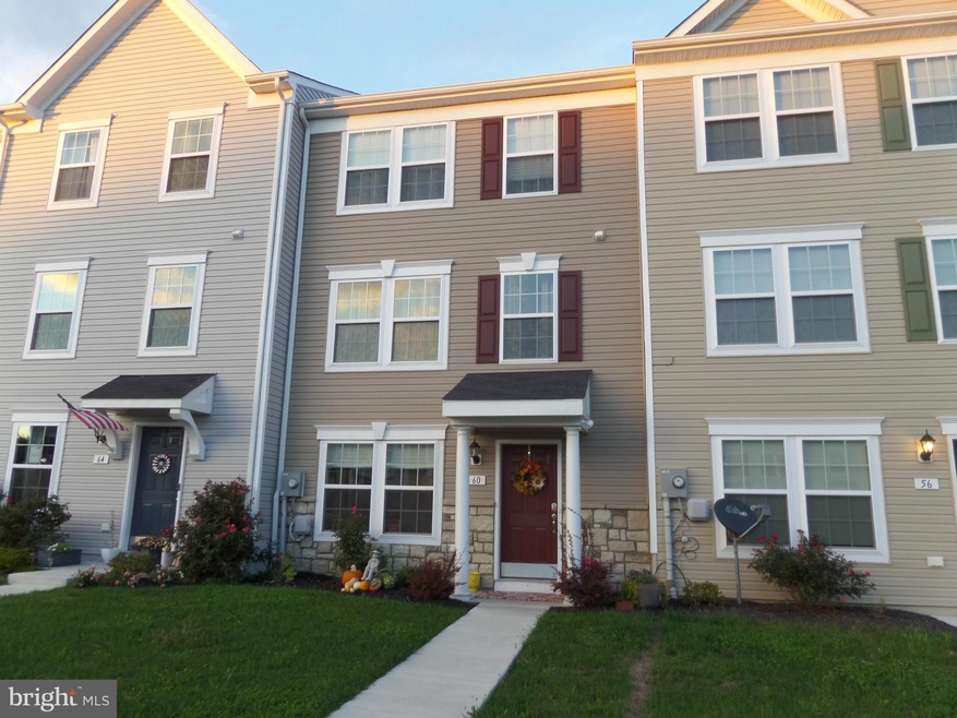 60 Private Ct, Bunker Hill, WV 25413 - photo 1