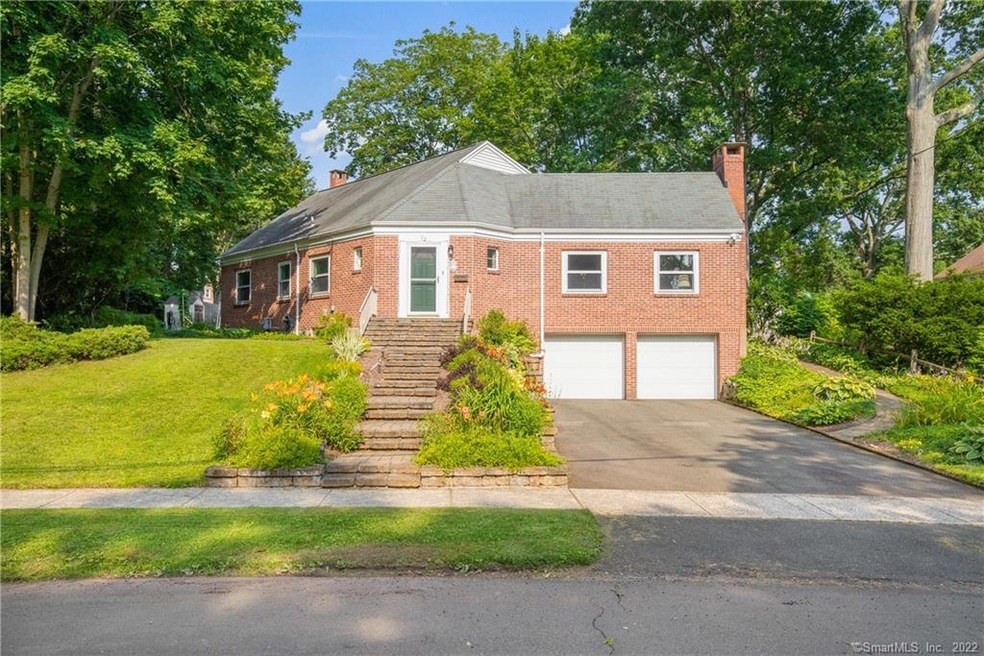 86 Edgemere Rd, Hamden, CT 06517 - photo 1