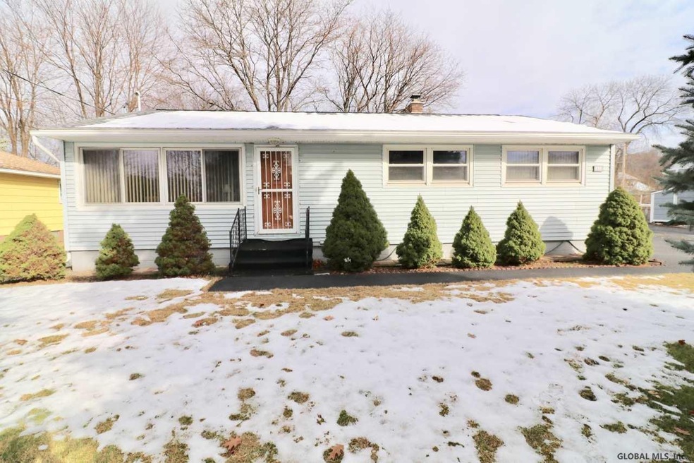 1412 Red Mill Rd, Rensselaer, NY 12144 - photo 1