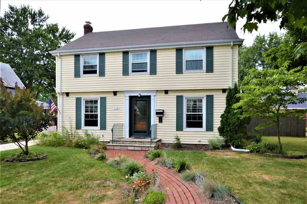 324 W 11th St, Auburn, IN 46706 - photo 1