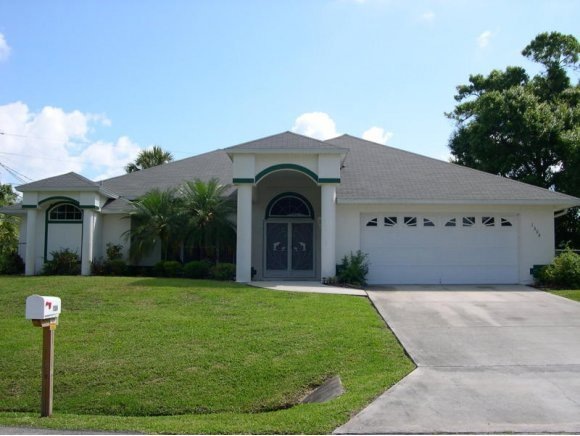 1504 Crowberry Ln, Sebastian, FL 32958 - photo 1