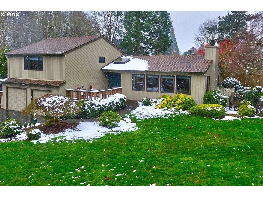 19343 Suncrest Dr, West Linn, OR 97068 - photo 1