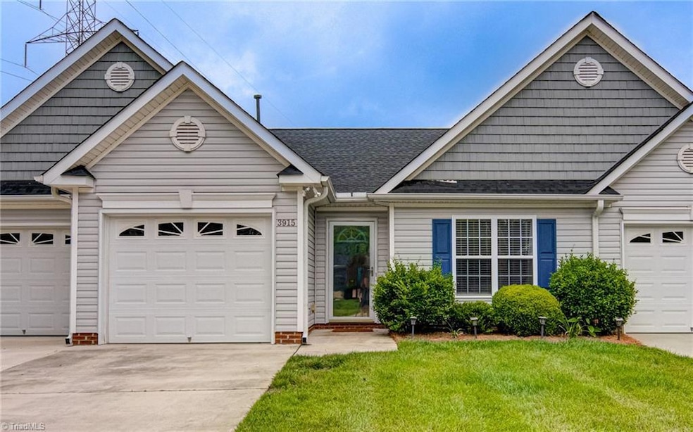 3915 Creekside Ct, Winston Salem, NC 27127 - photo 1