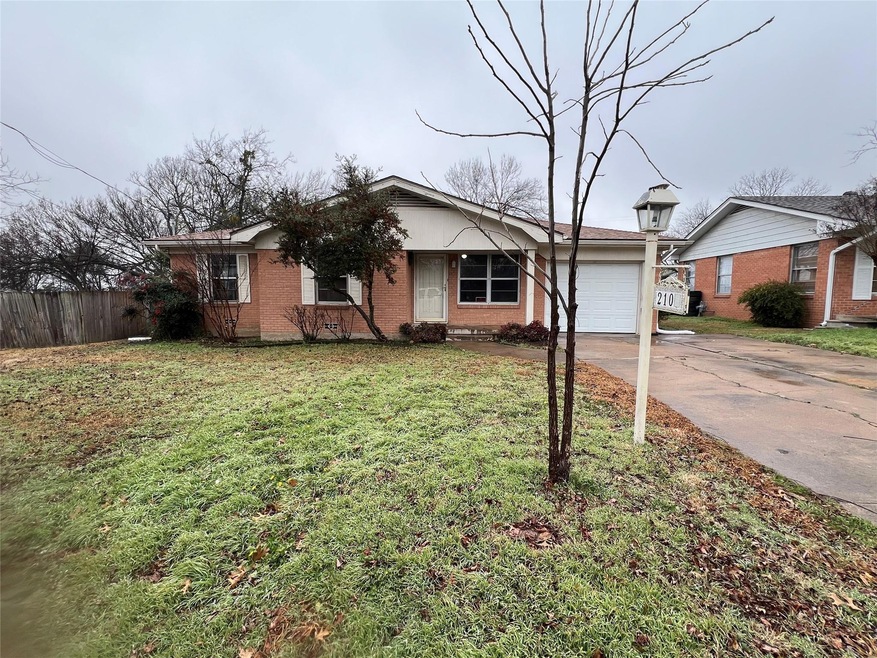 2106 Loy St, Sherman, TX 75090 - photo 1