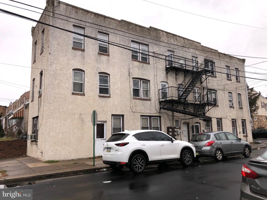 1001 Clifton Ave unit 3RD FLOOR FRONT, Darby, PA 19023 - photo 1