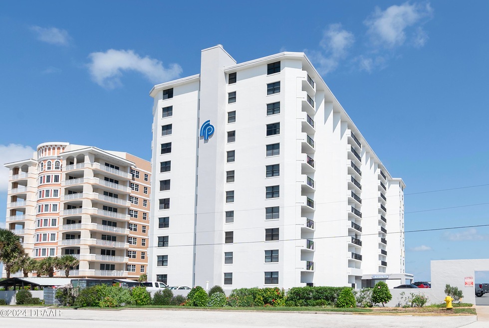 DIRECT OCEANFRONT