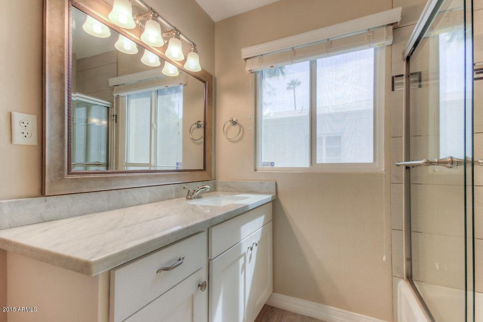 2nd Bathroom (1)-SMALL