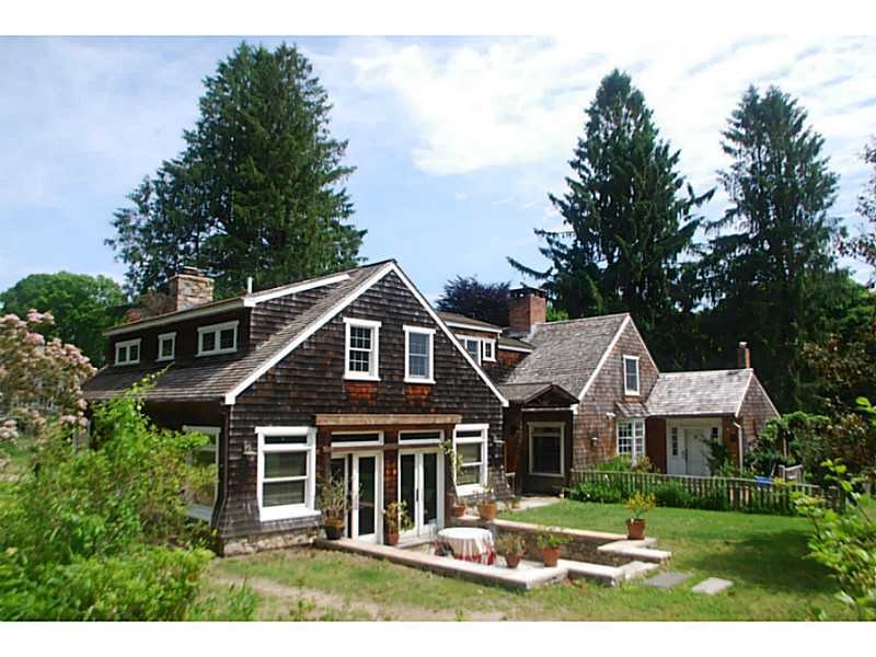 754 Post Rd, Wakefield, RI 02879 - photo 1