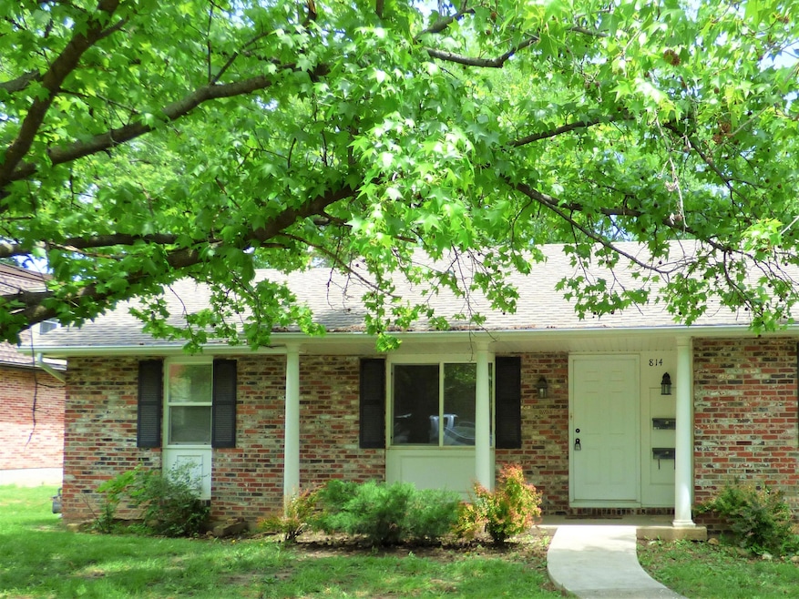 814A S Fairview Road
