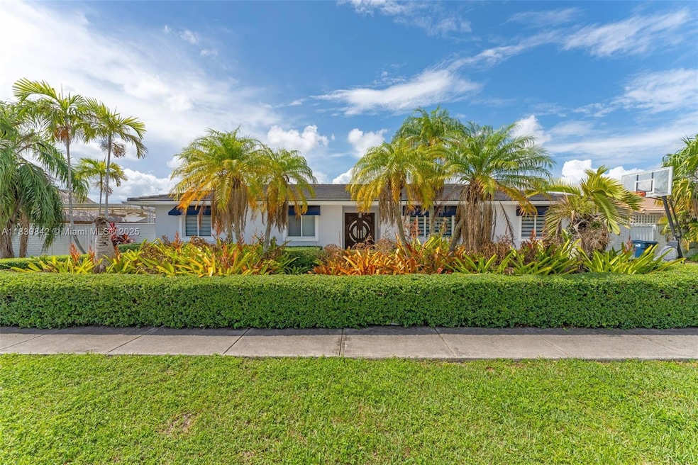 For Sale $825,000 • Co-Listing Agent