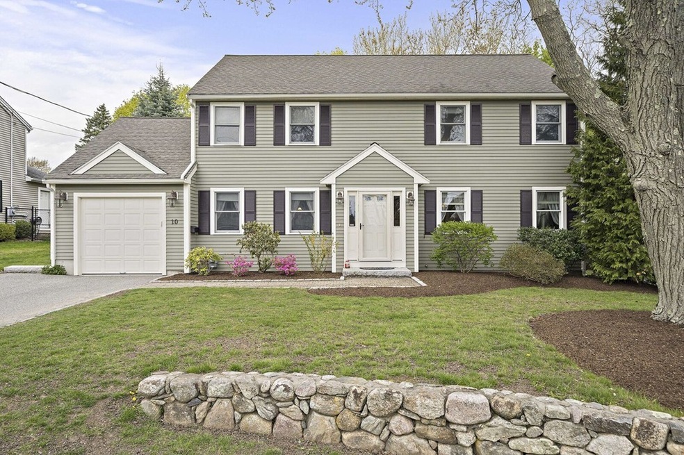 10 Peach Tree Ln, Danvers, MA 01923 - photo 1