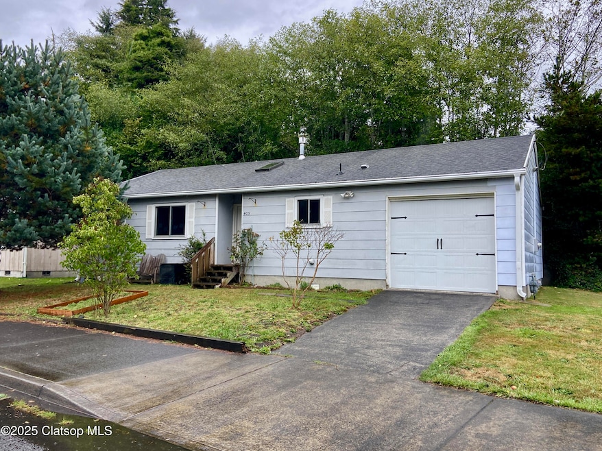 405 S Wahanna Rd, Seaside, OR 97138 - photo 1