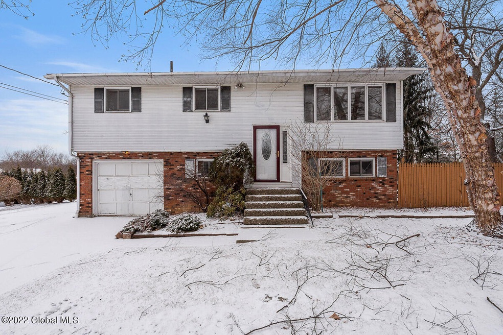 19 Oakland Ave, Schenectady, NY 12302 - photo 1