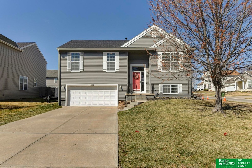 2302 S Mineral Dr, Papillion, NE 68046 - photo 1