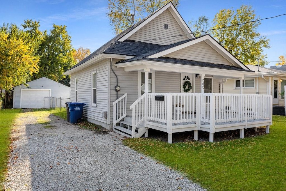 2325 Lyon St, Des Moines, IA 50317 - photo 1