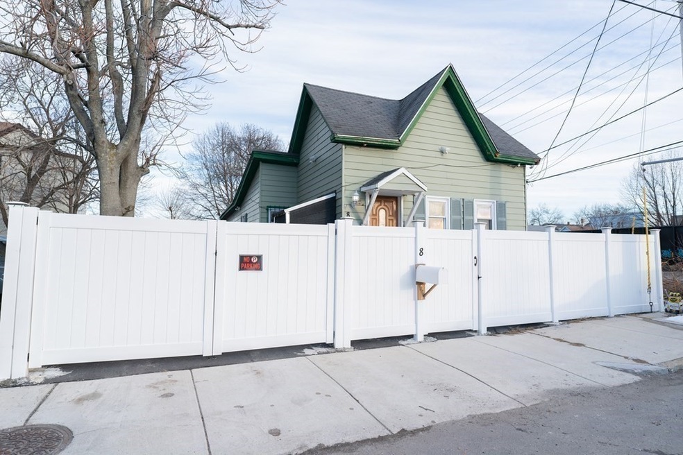 8 Osgood St, Lawrence, MA 01843 - photo 1