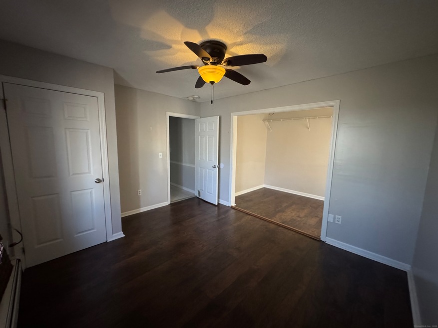 35 Evers St unit 1, Bridgeport, CT 06610 - photo 1