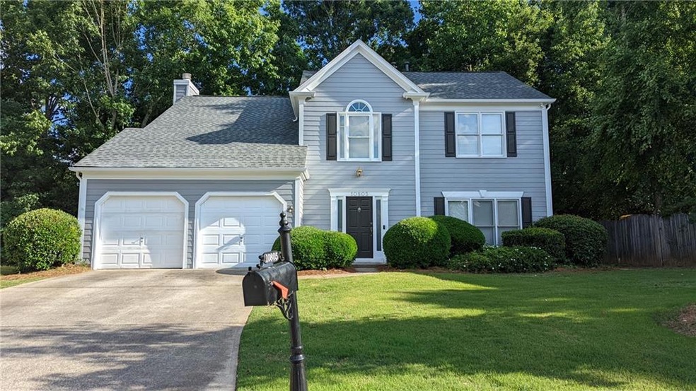 10805 Glenbarr Dr, Duluth, GA 30097 - photo 1