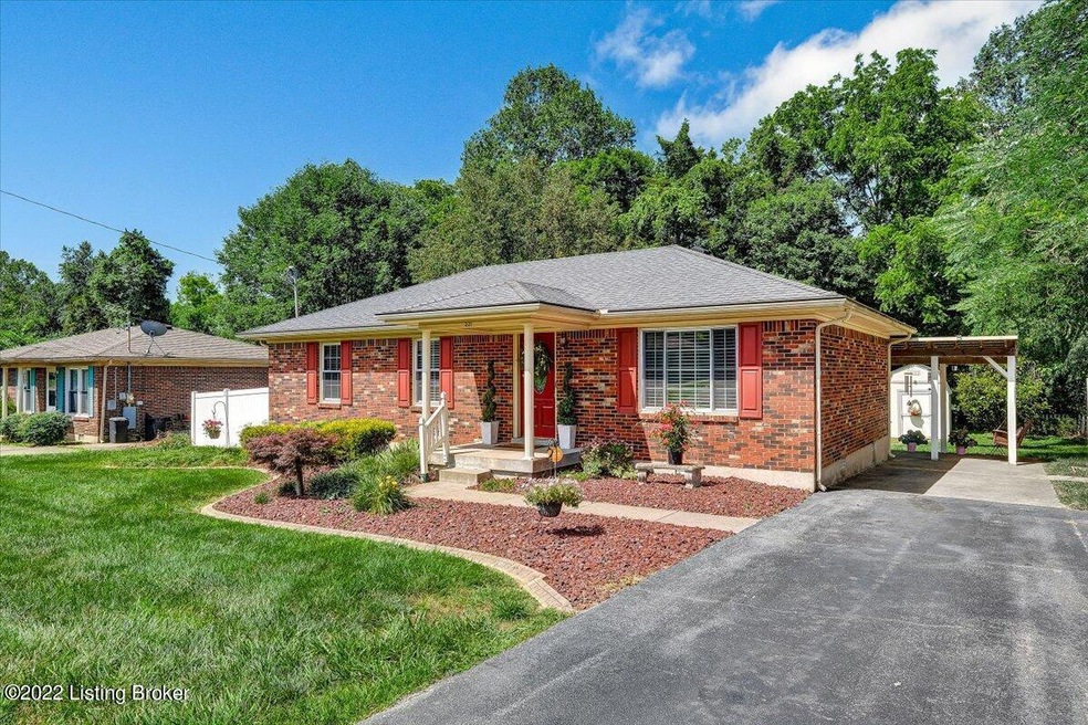 221 Dogwood Dr, Mount Washington, KY 40047 - photo 1