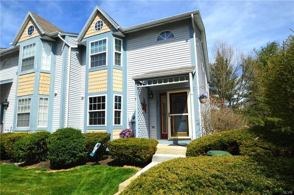 126 Quaker Dr, Bethlehem, PA 18020 - photo 1