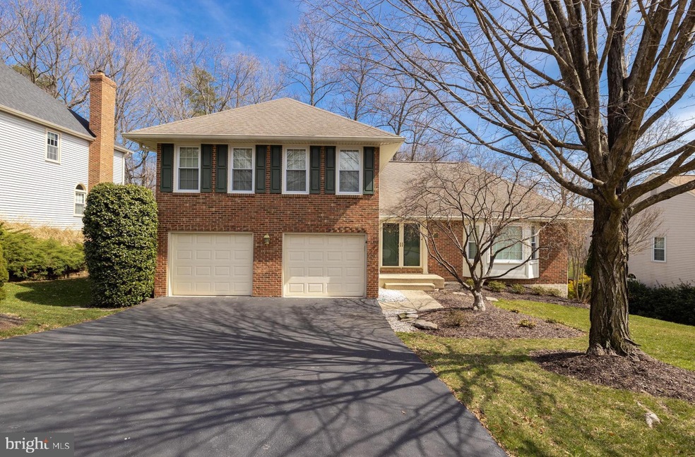 7807 Lakeland Valley Dr, Springfield, VA 22153 - photo 1