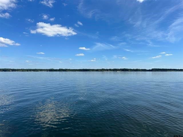 For Sale $429,900 • Co-Listing Agent