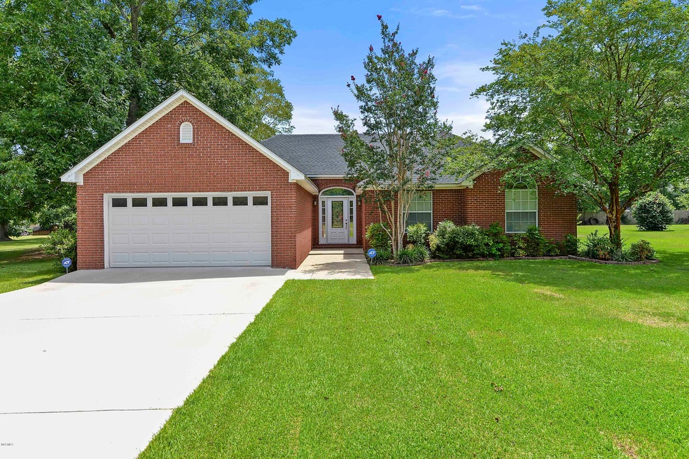 116 Vaughn Dr, Lucedale, MS 39452 - photo 1