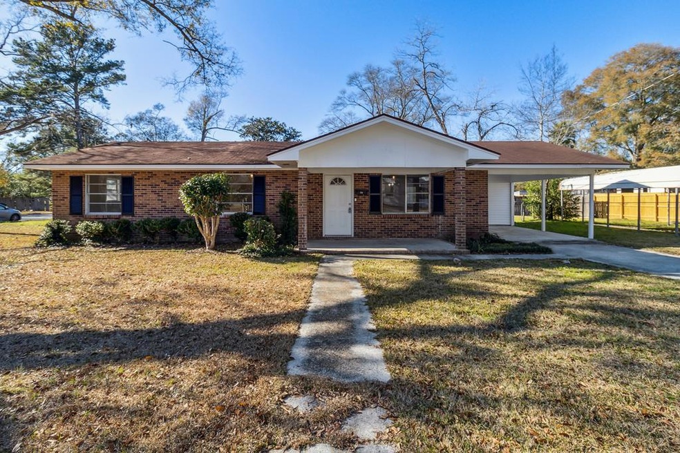 107 S Ralph St, Claxton, GA 30417 - photo 1