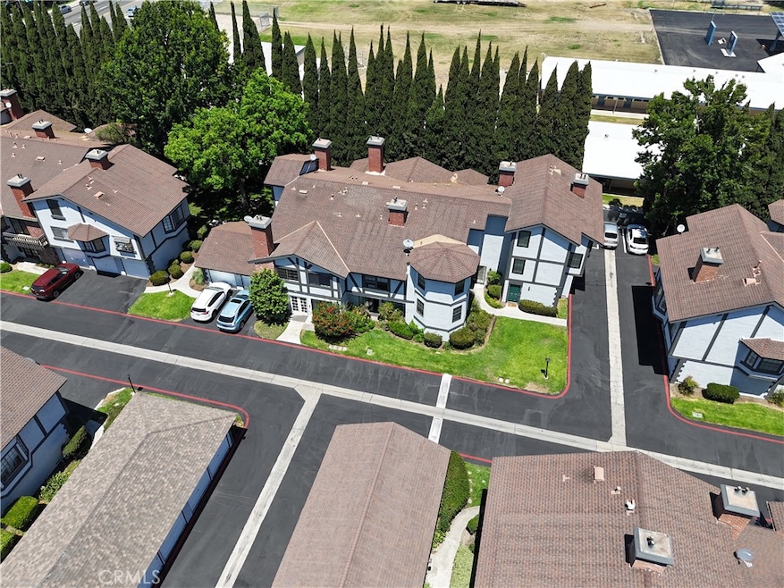 9041 Stacie Ln unit 12, Anaheim, CA 92804 - photo 1