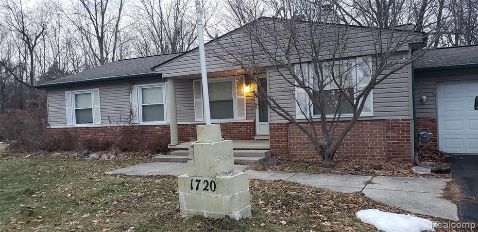 Henbert Winter Pic Front.jpg